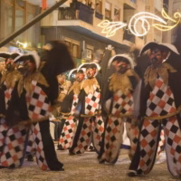 Moros y cristianos crevillent social desfile fiesta alicante retrato