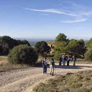 Font roja senderismo paisaje senditos masia tetuan