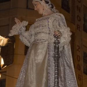 Moros y cristianos crevillent social desfile fiesta alicante retrato