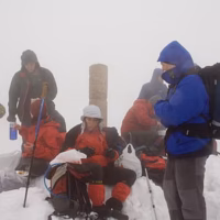 Montcabrer senditos asun nieve cumbre