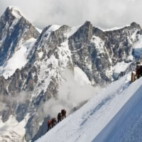 Alpes cosmiques jorases montanyeros paisaje