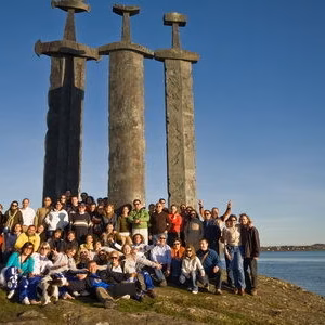 Hafrsfjord asun escandinavia viaje espadas grupo raul retrato stavenger