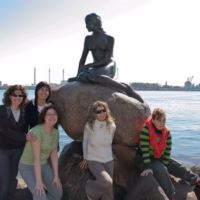 Asun copenhague escandinavia viaje estatua retrato sirenita social urbano
