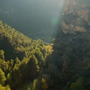 Canyon jucar paisaje montanya senderismo