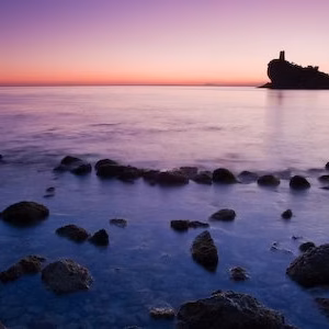 Cala mar nocturna paisaje torre villajoyosa xarco