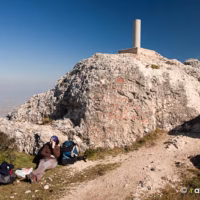 Asun benicadell cumbre paisaje senderismo