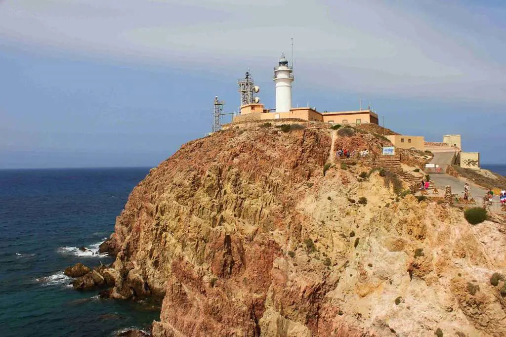 1280px-faro-de-cabo-de-gata