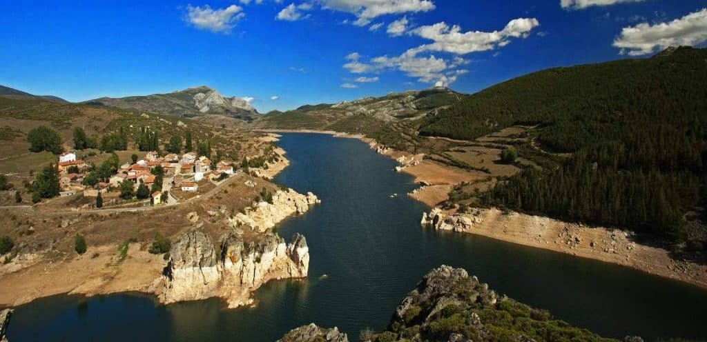 Fuentes Carrionas Montaña palentina con niños: un viaje de senderismo, pueblos encantadores y buena comida 4
